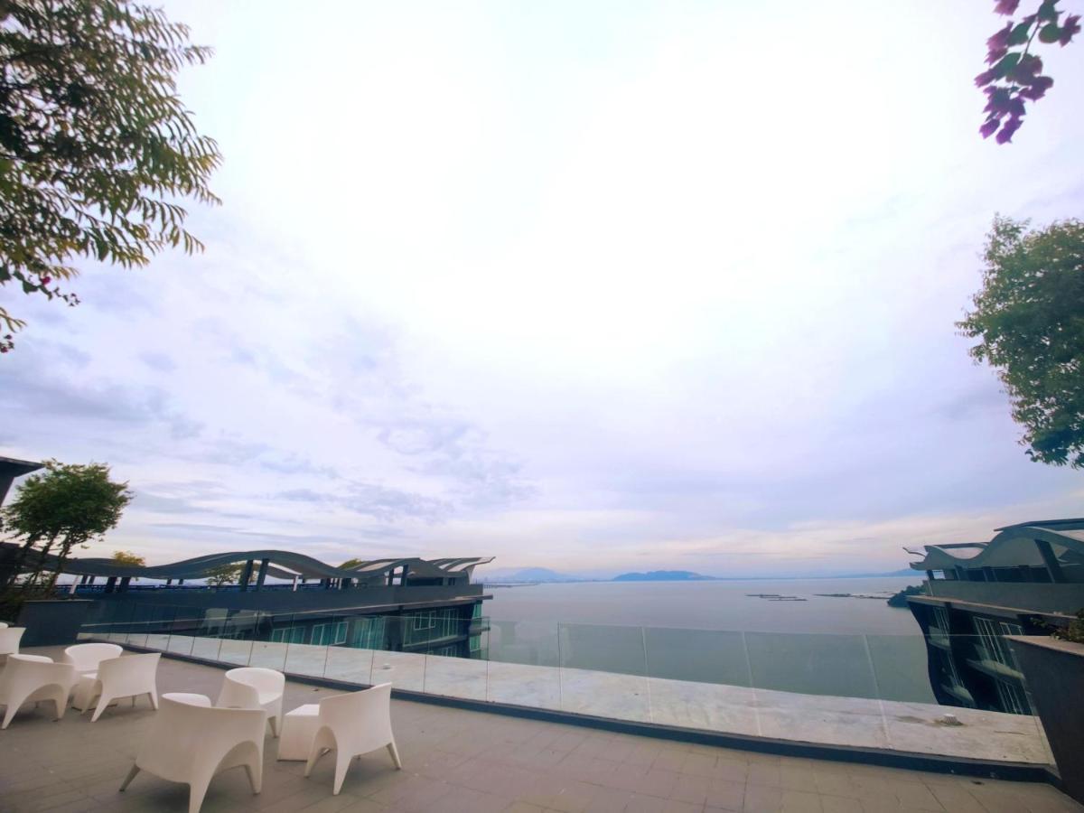 Infinite Seaview With Penang Bridge Suite With Sunrise Up To 11 Person Байан-Лепас Экстерьер фото